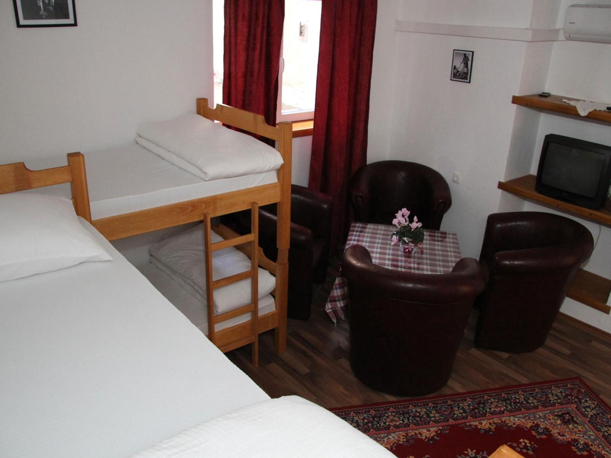 Hostel David Мостар Номер фото