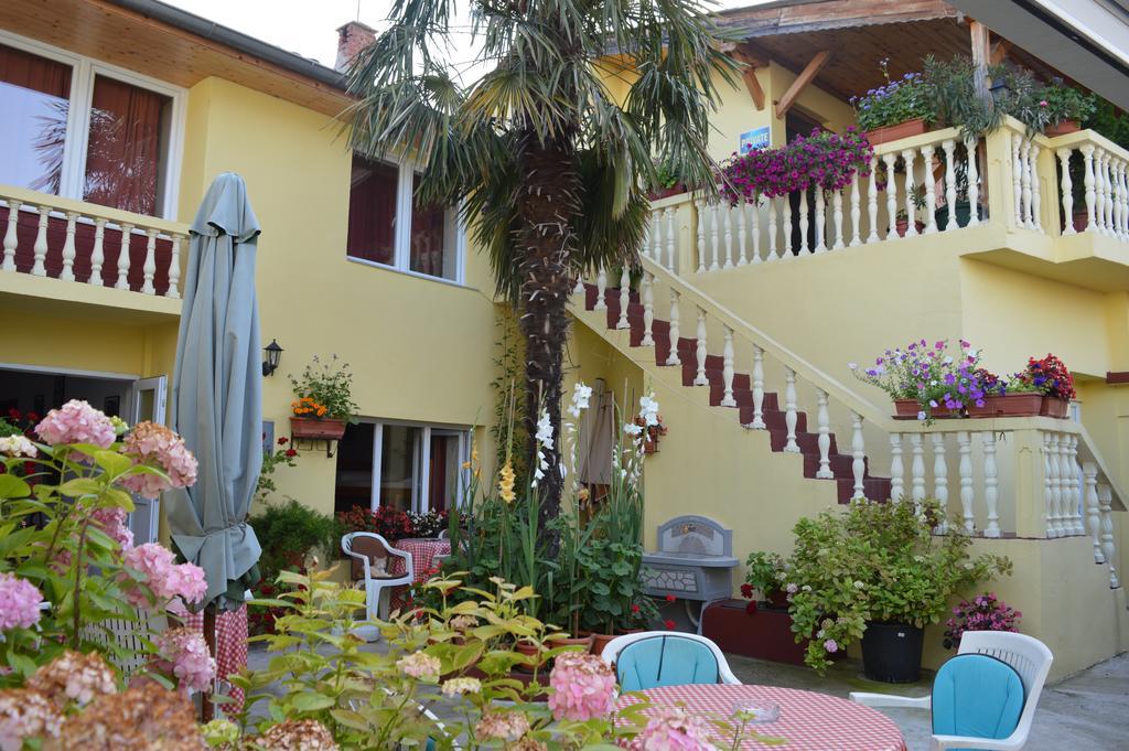 Hostel David Мостар Екстер'єр фото